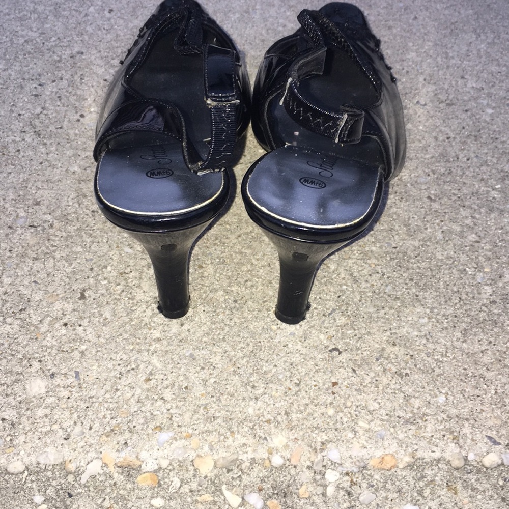 Shoes - Picture 5 of 8